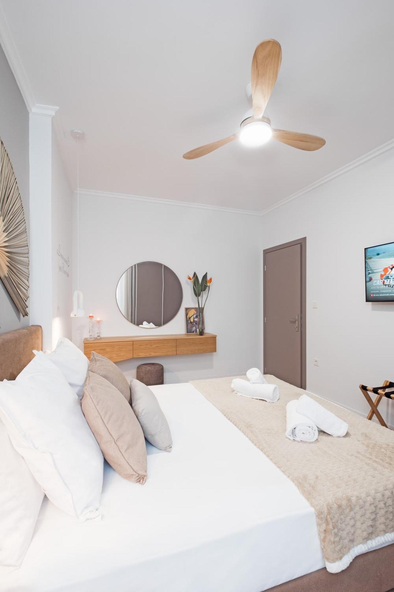 Singer Suites Kalamata - Luxury Suites Екстер'єр фото